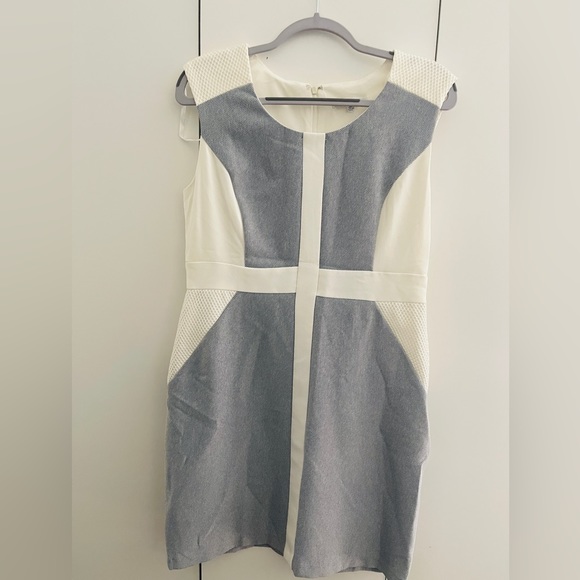 Sandra Darren Dresses & Skirts - SANDRA DARREN Dress